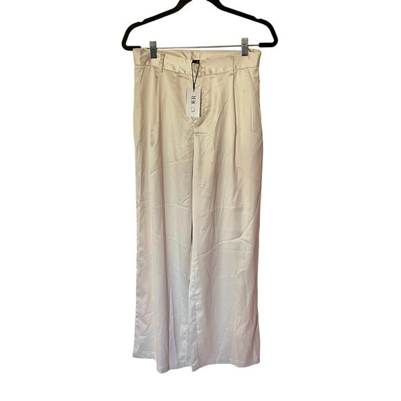 NWT Cider Ivory Satin Wide Leg Pleated Pants SZ M - Picture 2 of 7